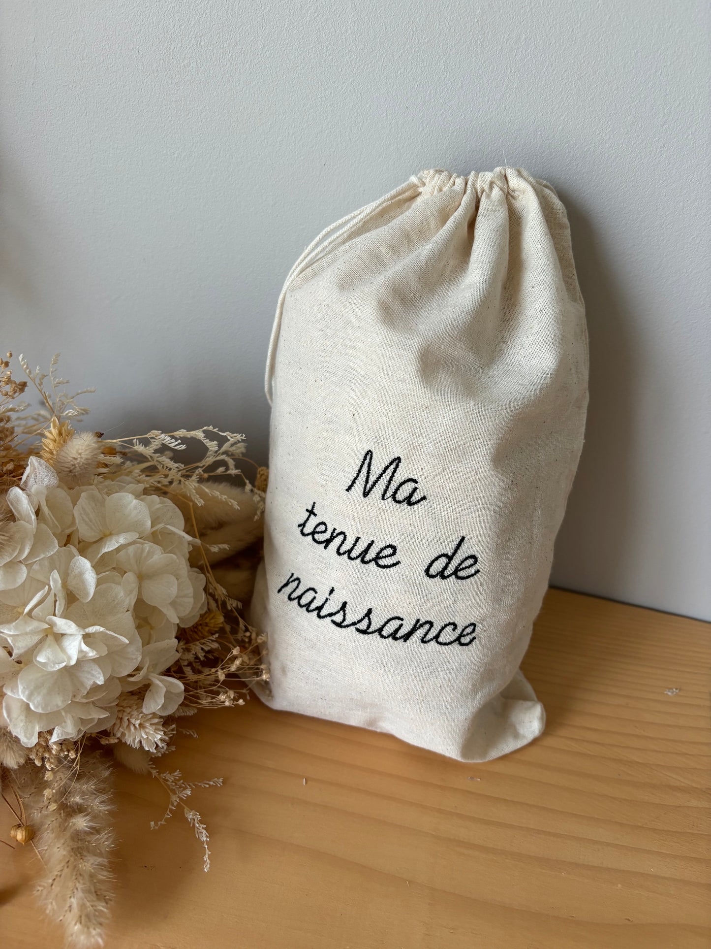 Pochette "tenue de naissance"